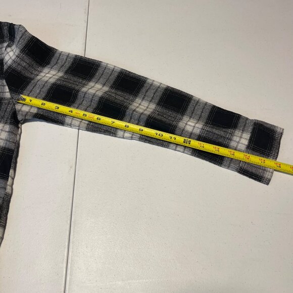 Black & White Plaid Button-Up Shirt With Gray Hood By Miss Selfie S - Picture 10 of 11